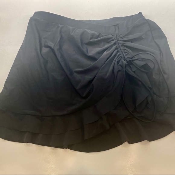 Black Ruched Ruffle Swim Skirt - Picture 8 of 12